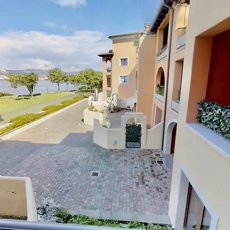 Triestevillas Lazzaretto Marina, Sea View W/ Terrace & Parking Space Apartment San Rocco (Trieste)